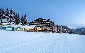 Courcheneige Courchevel 4*